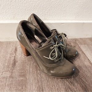 Forever 21 • Mary Jane Faux Patent Oxford